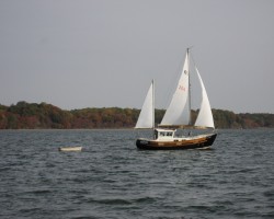 Solo sailing my '75 Fisher30 Panacea